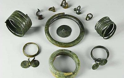 Hoard of Bronze Age jewelry discovered in Poland was part of ancient water burial ritual, study finds
