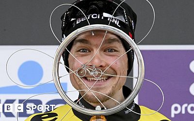 Jan Tratnik wins the Omloop Het Nieuwsblad in Belgium