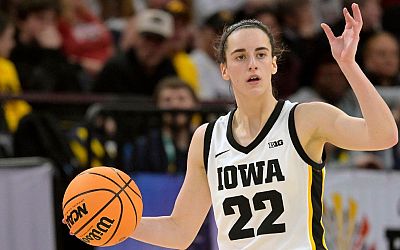 Caitlin Clark invited to Olympic camp before Final Four