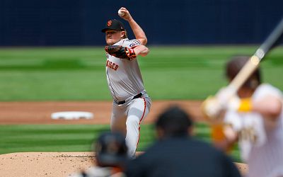 Giants exhibit few red flags in season-opening loss to Padres