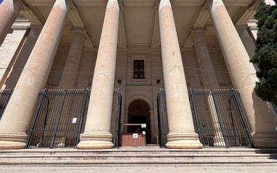  Man charged after stealing cash from Valletta Food Market 