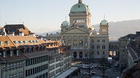Swiss parliamentary committee backs Ukraine aid plan
