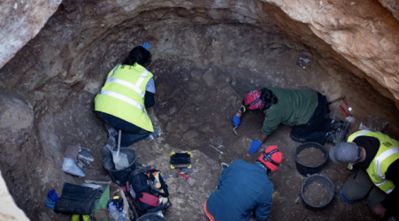  Human remains, tombs, WWII planes and wells: The main archaeological discoveries of 2023 