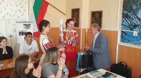 Bessarabian Bulgarian Journalist, Poet and Patriot Dimitar Borimechkov Celebrates 75th Birthday at Olimpii Panov School in Taraclia 
