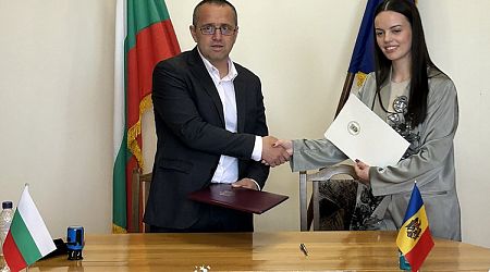 Suvorovo Municipality Signs Partnership Agreement with Moldovan Chirsova Municipality