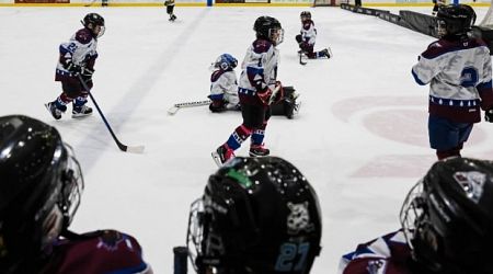 Thunder Bay's minor hockey associations are merging. Officials say it's 'a great day for hockey'