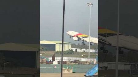 Takeoff Air Belgium from Colombo Airport #takeoff #belgium #flight #shorts