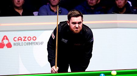 Ex-world snooker champion calls for immediate rule change after Crucible incident