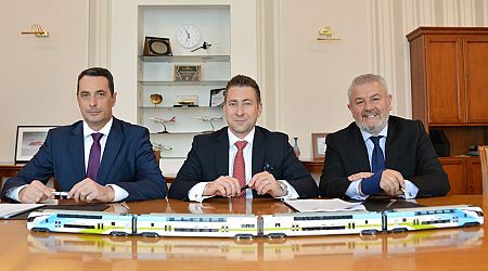 Bulgaria signs 300M leva contract for seven double-decker trains