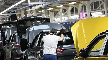 Production stoppage at VW unit sees hundreds lose jobs at suppliers