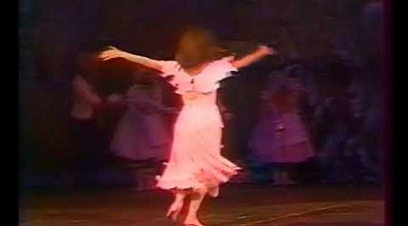 Chantal Goya - Le Soulier qui vole : On m&#39;appelle Cendrillon (instrumental) (Spectacle de 1980)