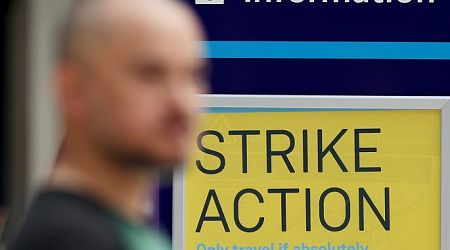 Fresh wave of strikes hits UK rail services