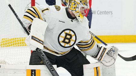 Swayman shines again as Bruins wallop Panthers in Game 1