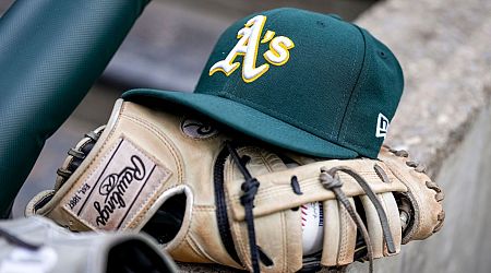 Athletics place SS Darell Hernaiz on IL with ankle injury