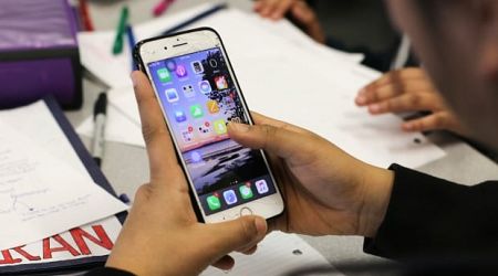 Stricter cellphone policy coming to N.B. schools