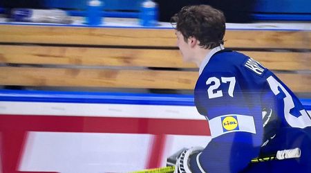 Kapanen shines with hat-trick as Lions thrash Britain in Ice Hockey WC