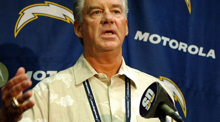 Former Chargers GM A.J. Smith dies at 75