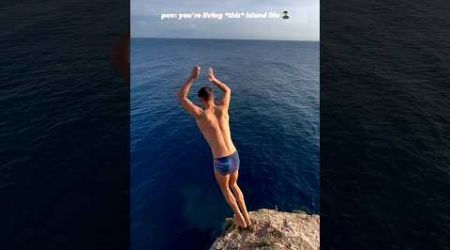 GRACEFUL TRIFFIS 17 M IN MALTA IG @nathanael.rousset #cliffdiving #extreme #graceful #jump #diving
