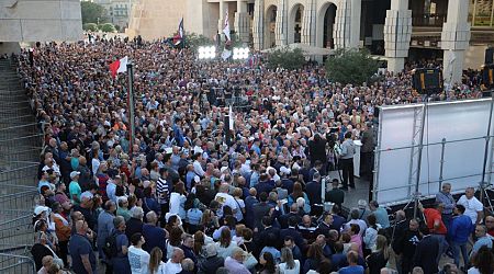Crowds gather in Valletta for PN protest