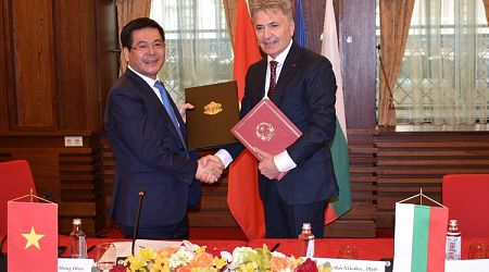 Bulgaria, Vietnam Sign Protocol of 24th Session of Intergovernmental Commission for Economic Cooperation