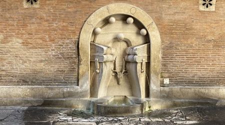 Fontana dei Libri in Rome, Italy