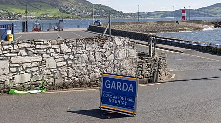 Gardai launch investigation after man dies when car enters water at Donegal pier