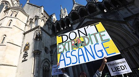 WikiLeaks founder Julian Assange given permission to appeal extradition to the US