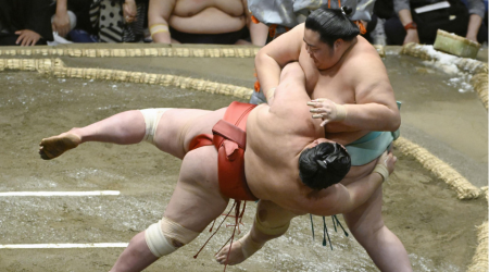 Sumo: Kotozakura takes share of lead as Onosato suffers upset loss