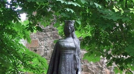 Monument to Princess Kristina of Norway in Covarrubias, Spain