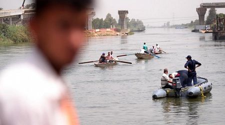 11 killed as minibus plunges into Nile in Egypt