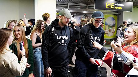Latvian hockey team returns from Ostrava