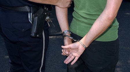 Arrests for illegal work