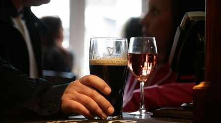 Pubs will not be able to open all night under new laws despite claims, TDs told
