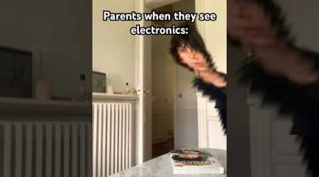 Parents when they see electronics #divertissement #drole #abonnetoi #humour #rinixrx