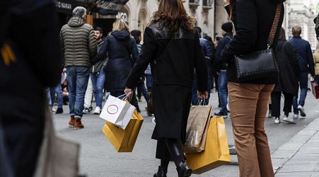 Illegal trading cost Italian retailers 38 bn last year