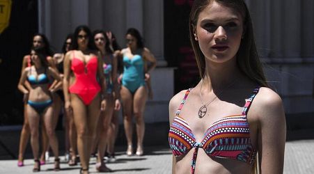 Favignana bans people walking around in swimming costumes