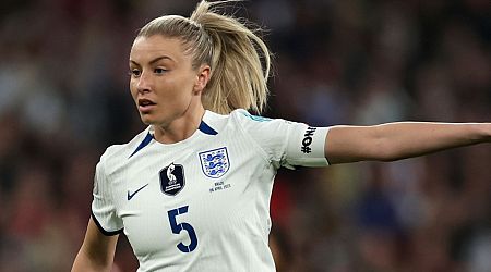 Leah Williamson relishing England fight for places ahead of France double-header