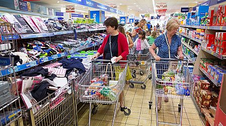 Supermarket opening hours: Bank holiday changes for Dunnes, SuperValu, Lidl, Tesco and Aldi