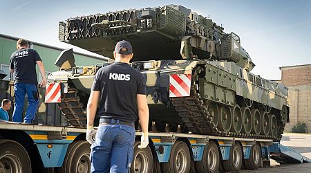 Hungary takes delivery of more Leopard tanks