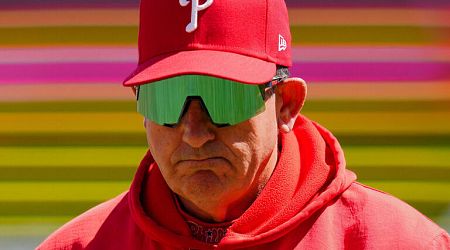 Phillies' Thomson gets in umpire's face during fiery ejection