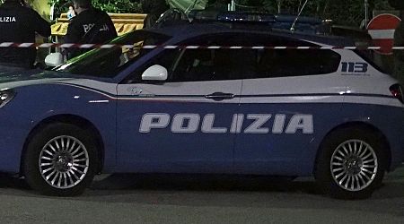 Uccide la moglie a coltellate nella loro casa di Cagliari, poi chiama le figlie: arrestato 77enne