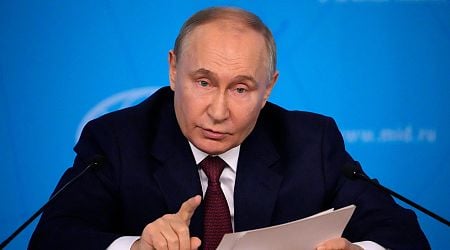 Putin pledges a cease-fire in Ukraine if Kyiv withdraws from occupied regions