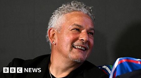 Roberto Baggio injured in armed robbery - reports