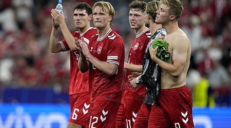 Denmark advance to last 16 at European Championship after 0-0 draw with Serbia