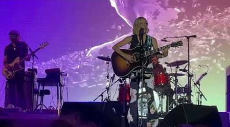 Sheryl Crow - Live at ALMA Festival (Barcelona, Spain), bits and pieces 24/6/2024