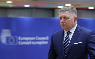 Slovakia, Hungary seek to resolve oil transit dispute with Ukraine