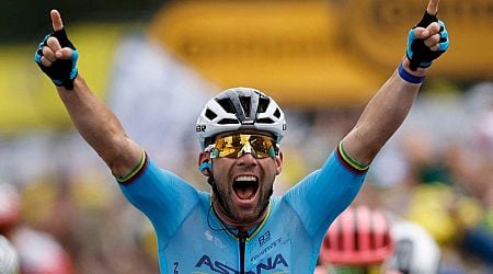 Mark Cavendish wins record-breaking 35th career Tour de France stage