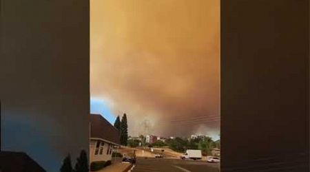 Wildfire ERUPTS in Northern California