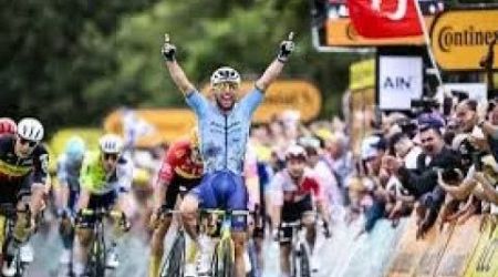 Tour de France Cavendish vince a Saint-Vulbas in volata