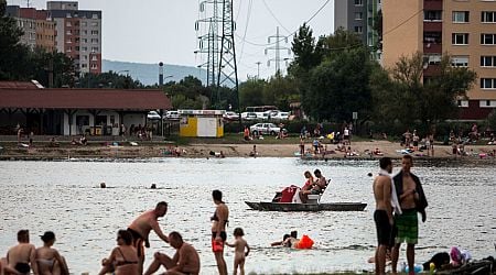 Electricity hazards persist at popular Bratislava lake